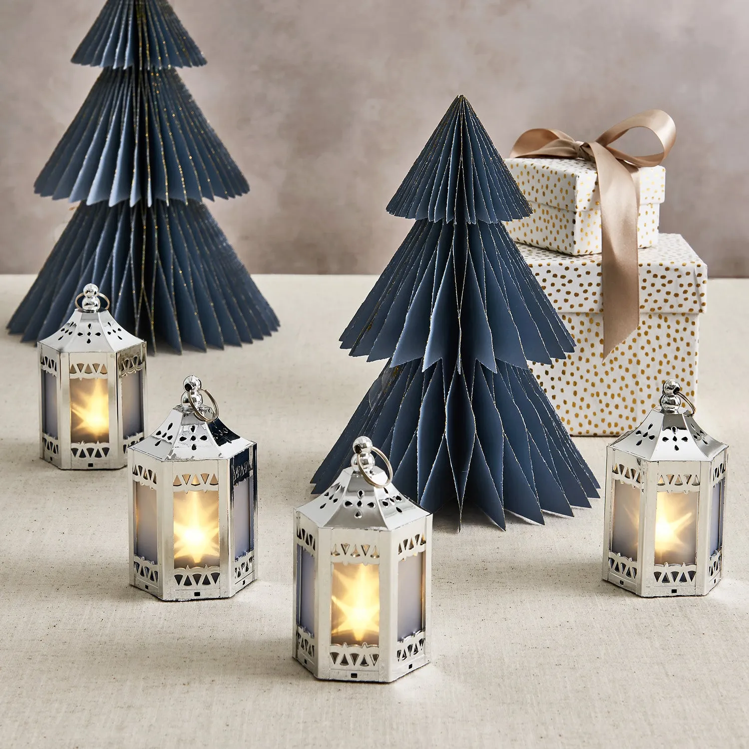 Anthea Silver Mini Holographic Stars Lanterns, Set of 6