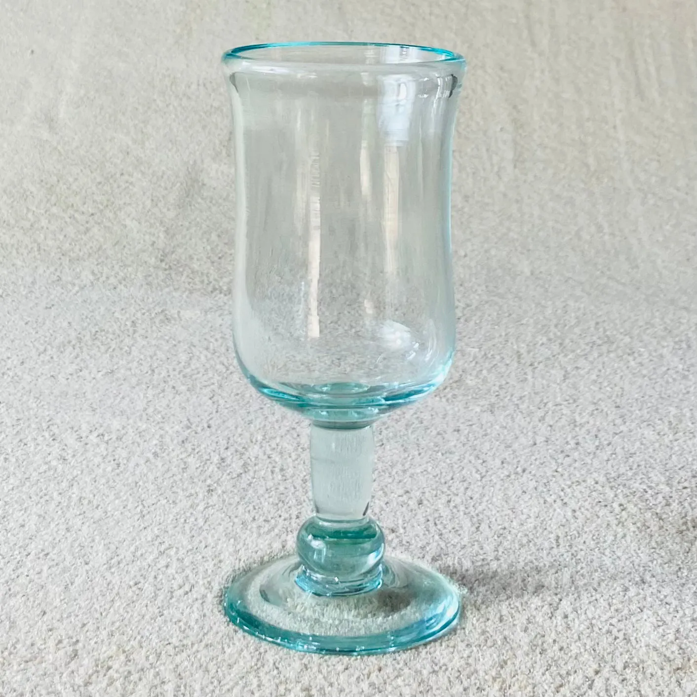 Blown glass - goblet (standard wine)