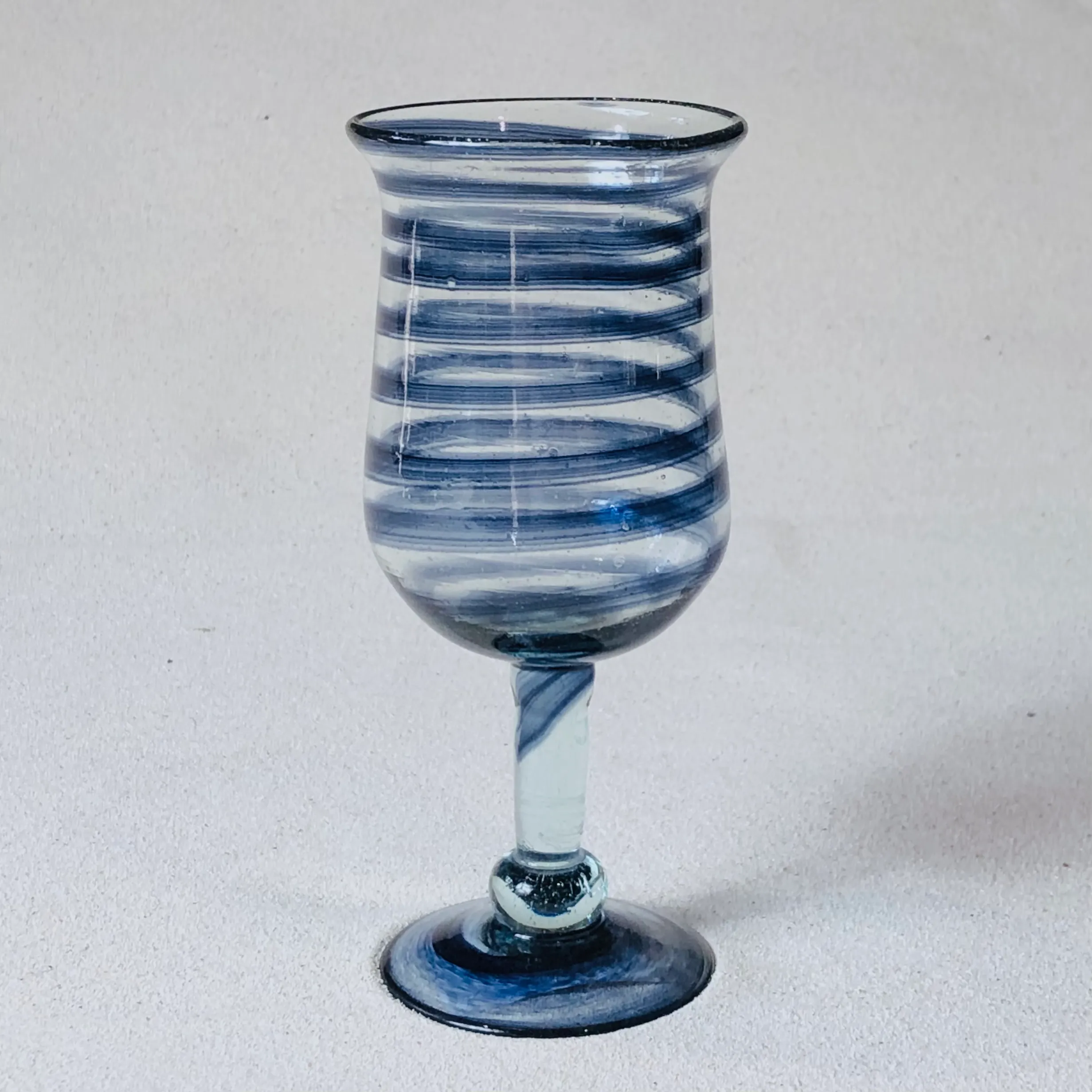 Blown glass - goblet (standard wine)