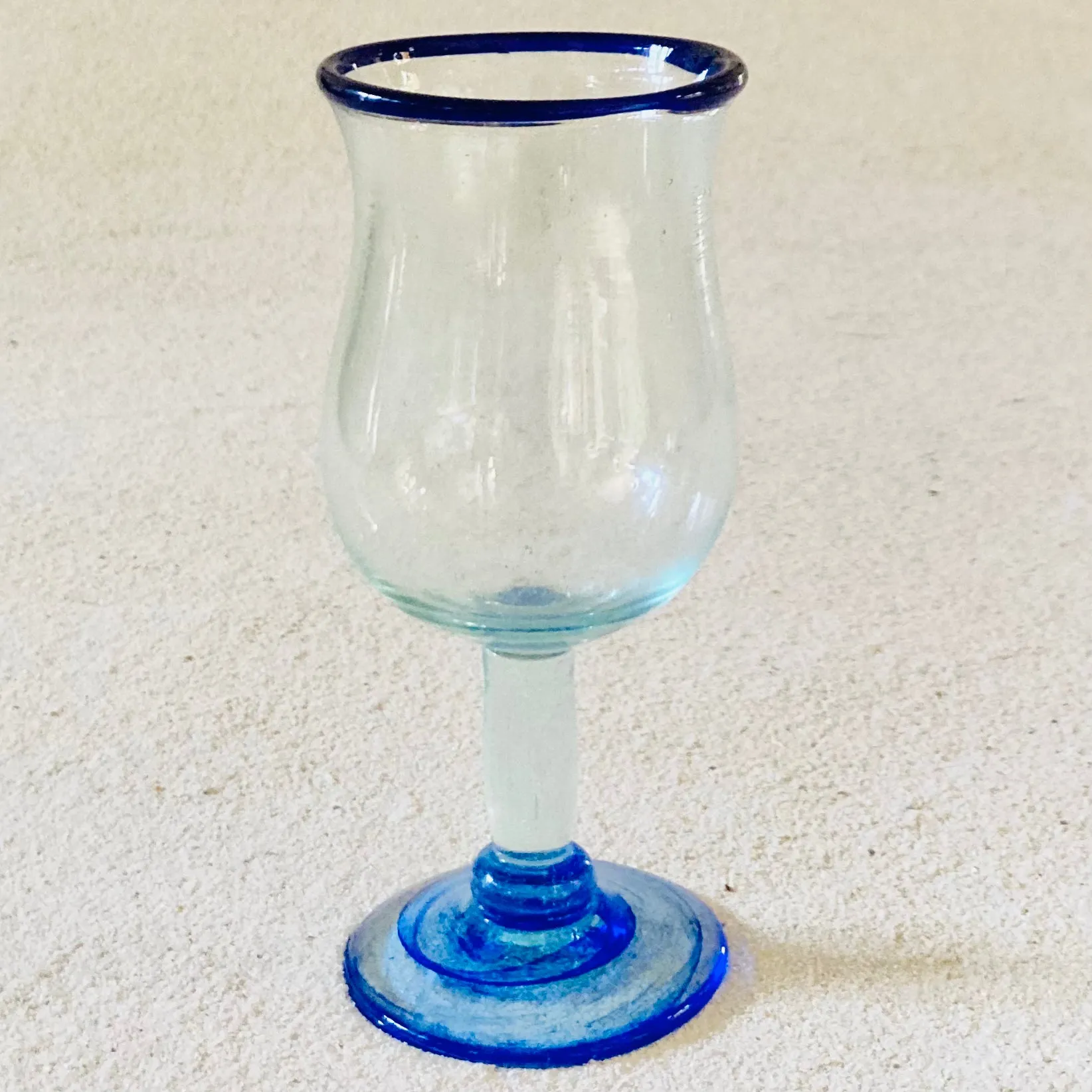 Blown glass - goblet (standard wine)