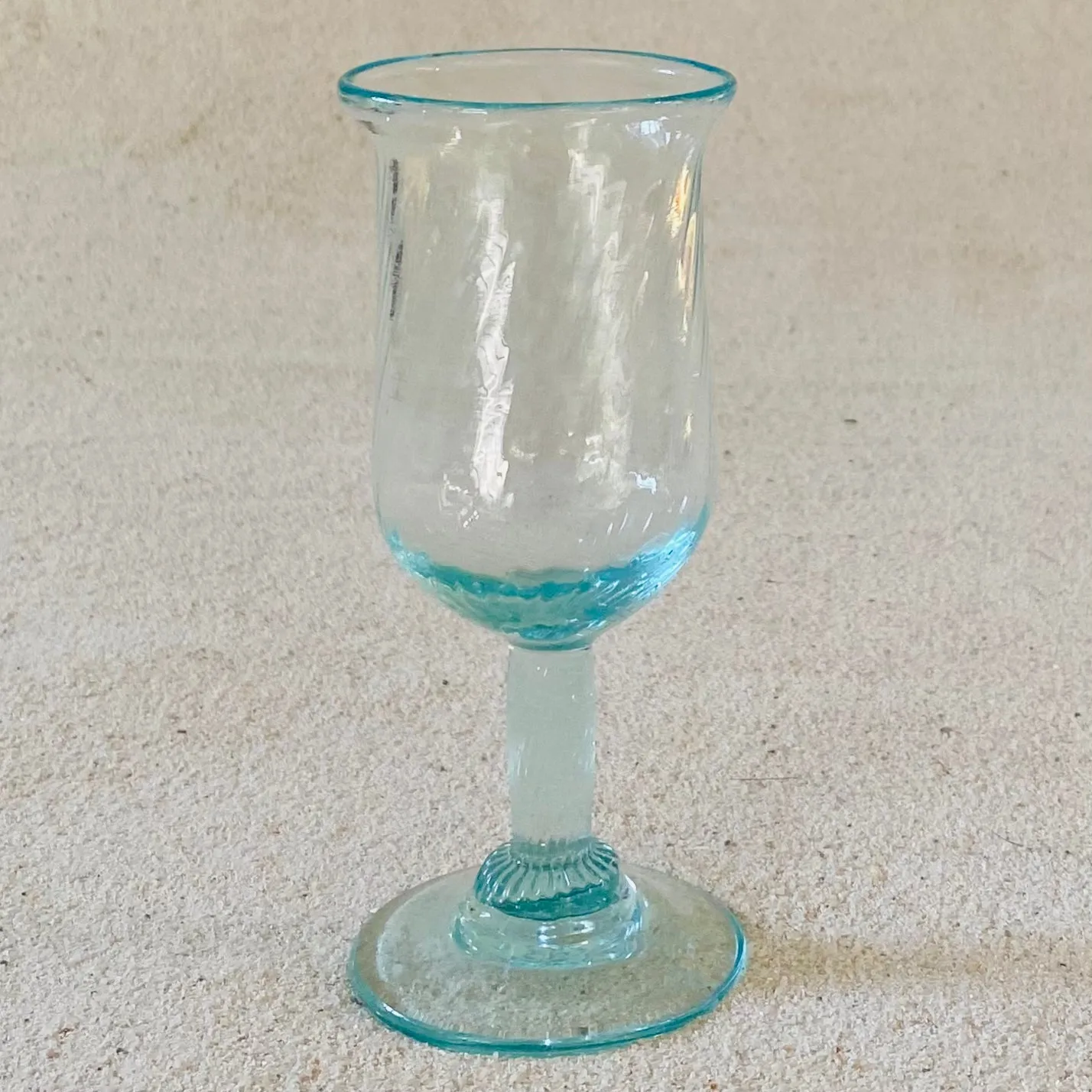 Blown glass - goblet (standard wine)