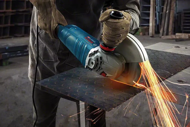 Bosch Professional | Angle Grinder Large GWS 24-180 P