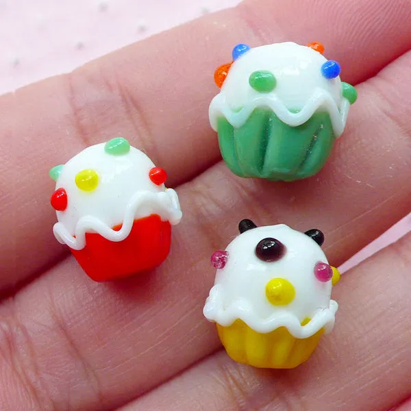 Cupcake Glass Beads / Miniature Sweets Lampwork Bead (3pcs / 13mm x 13mm / Colorful Mix) Focal Bead Small Hole Beads Kawaii Jewelry CHM2039