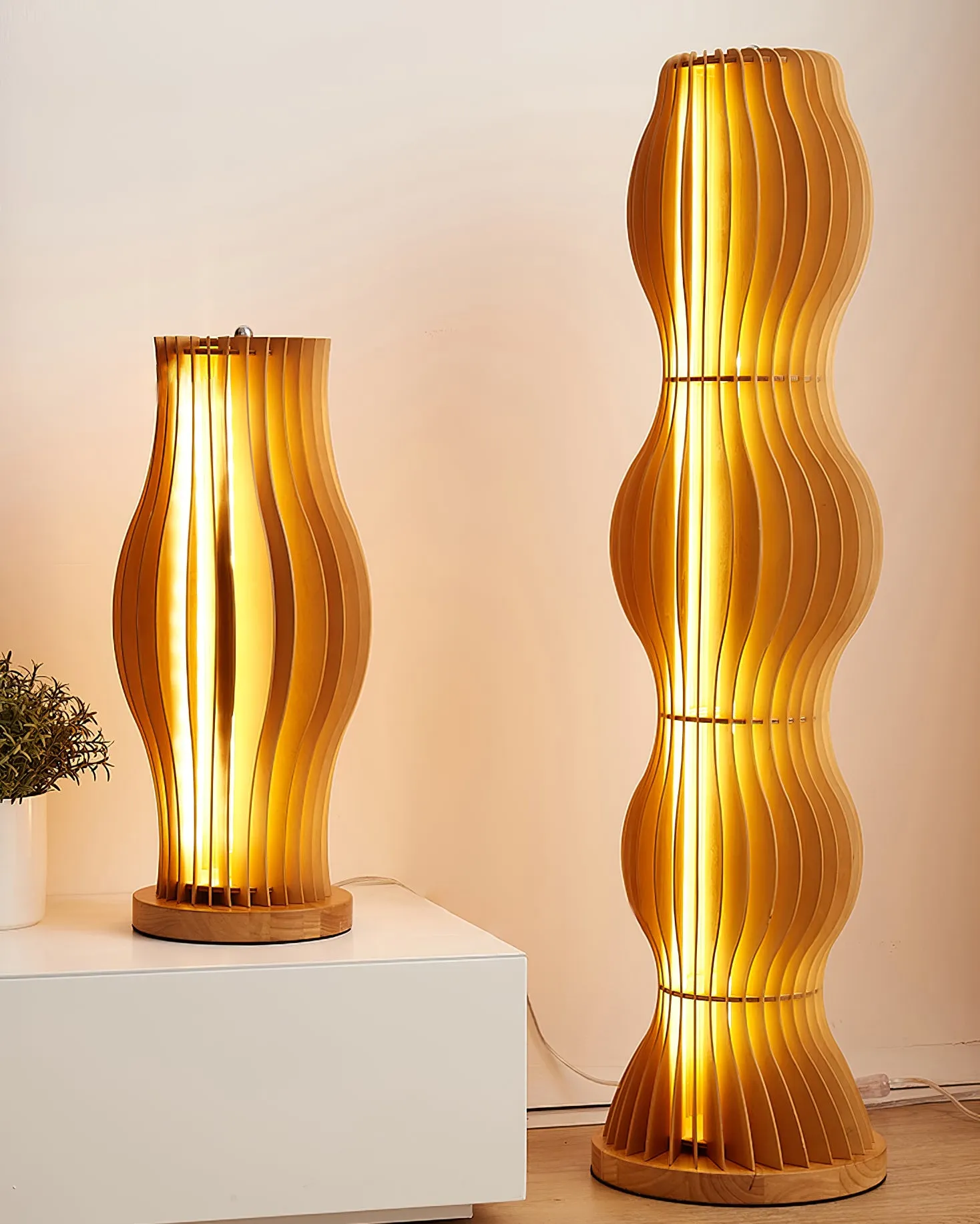 Kashid Floor Lamp