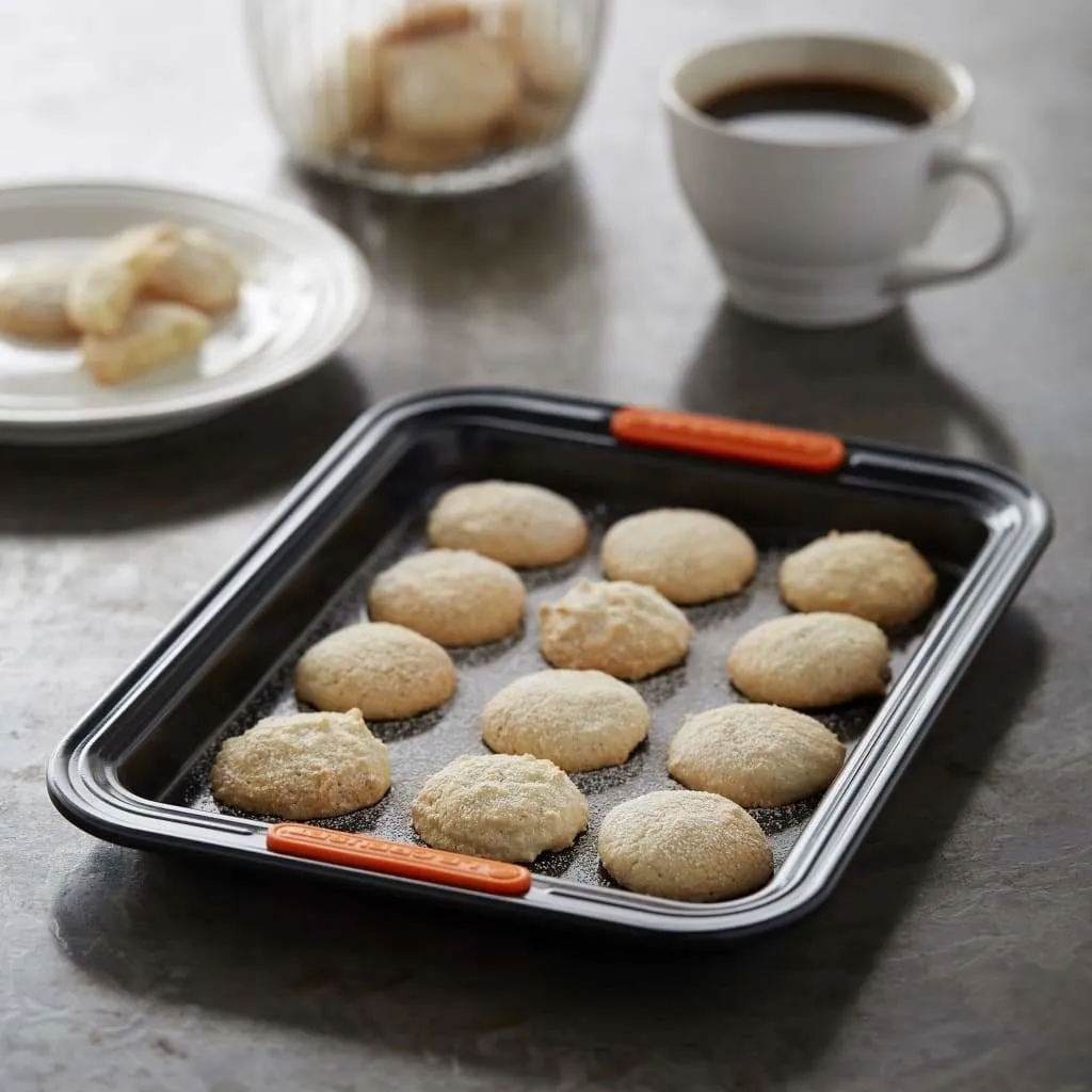 Le Creuset Small Baking Tray 27cm