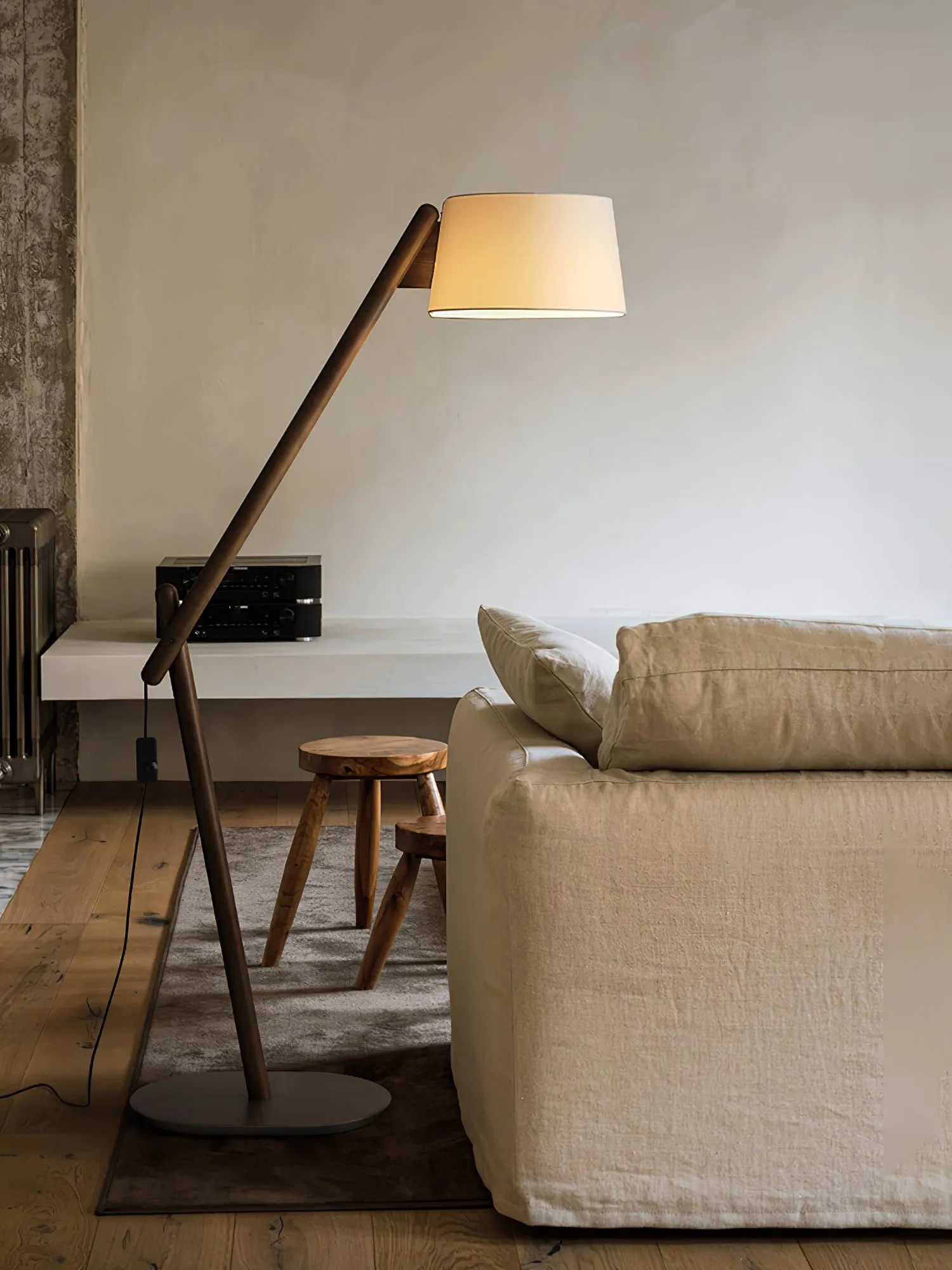 Lean Pivot Floor Lamp