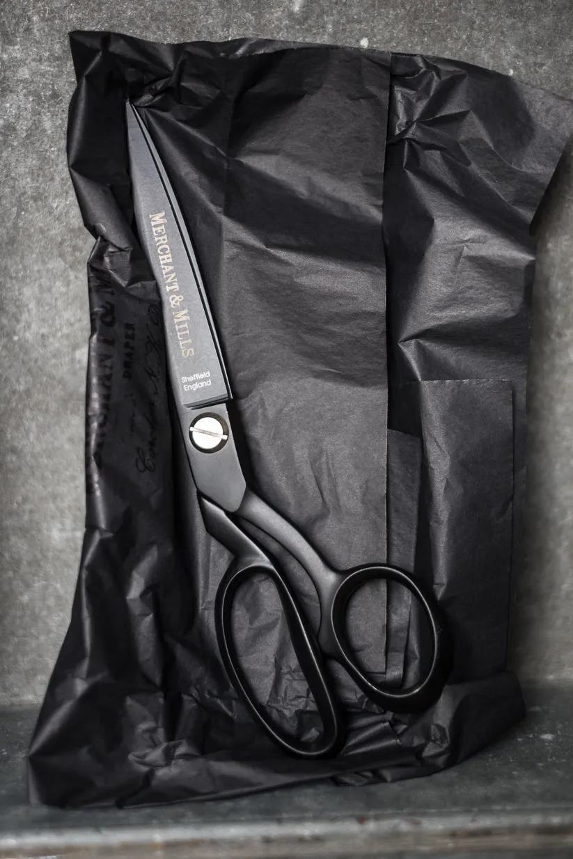 Matte Black 10" Scissors - Merchant & Mills