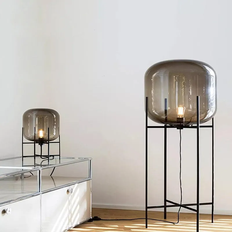 Oda Floor Lamp