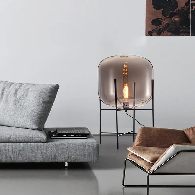 Oda Floor Lamp