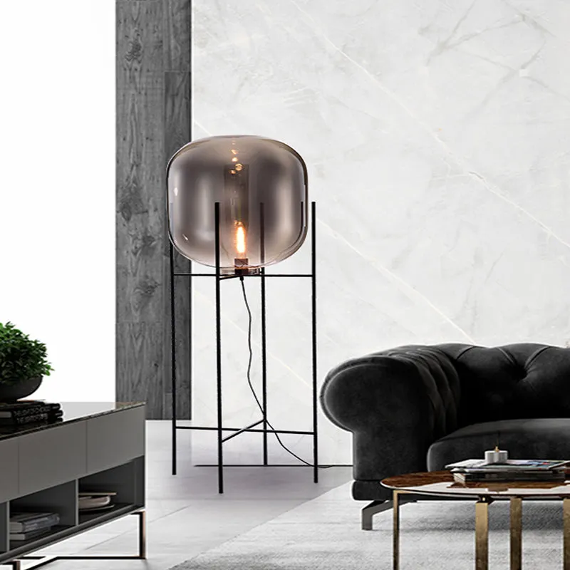 Oda Floor Lamp